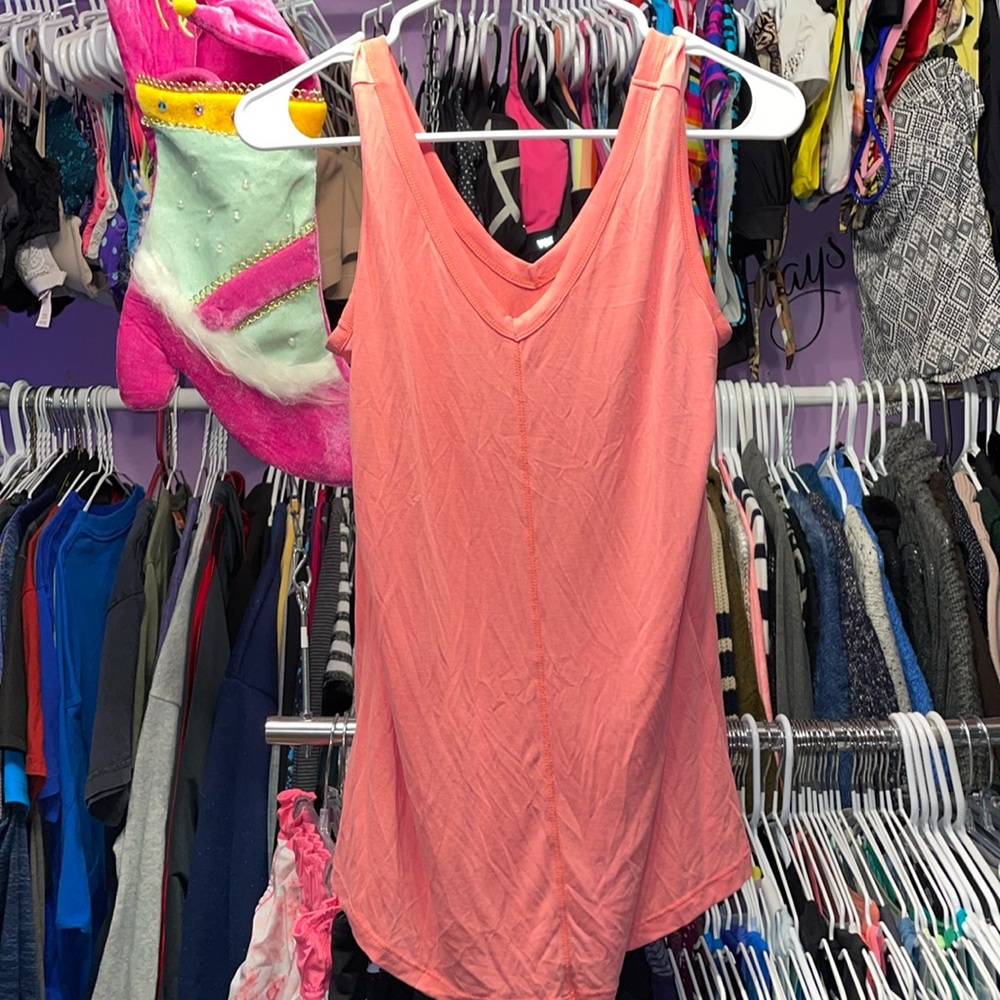 24 / 7 Maurice’s tank top light weight size small